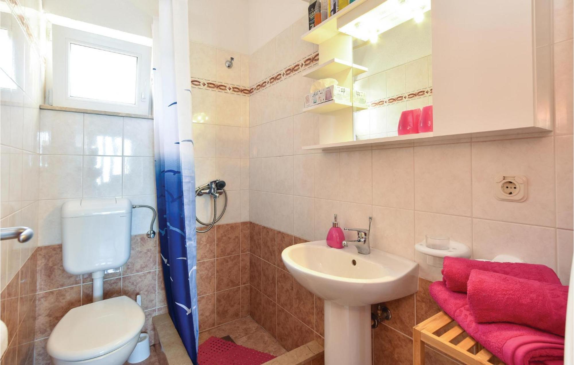 Pet Friendly Home In Postira With Wifi Extérieur photo