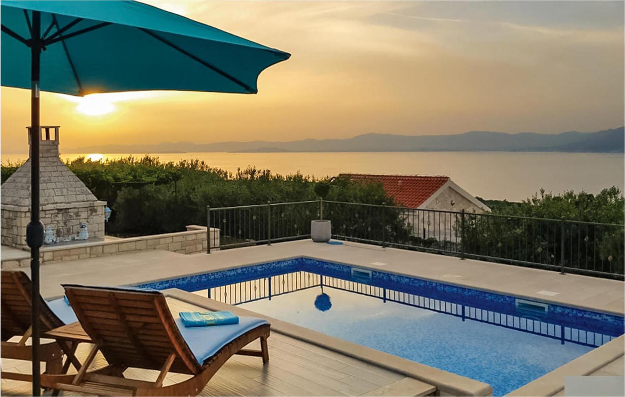 Pet Friendly Home In Postira With Wifi Extérieur photo